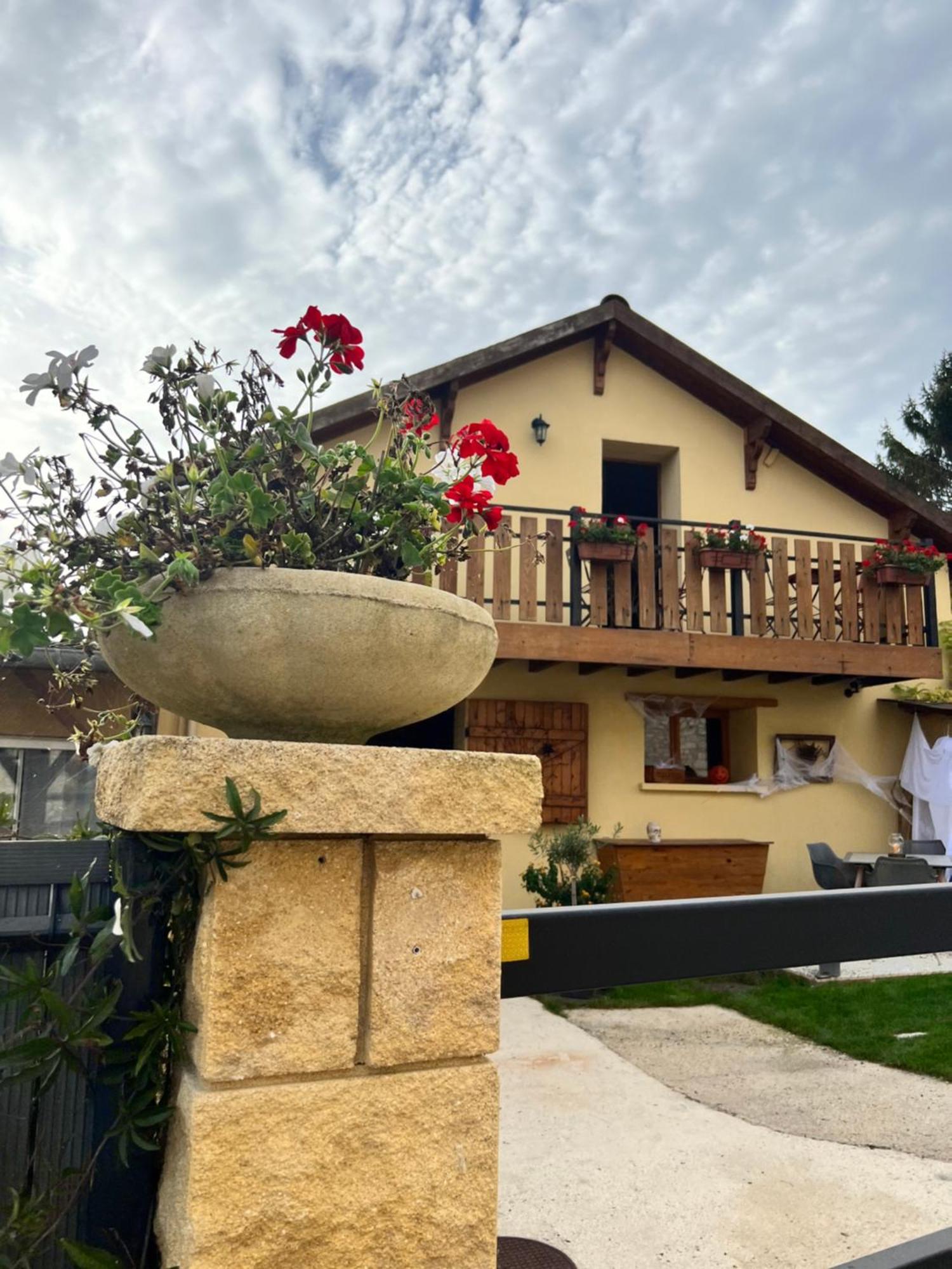 Gite Au Grenier Cosy Lor Экстерьер фото